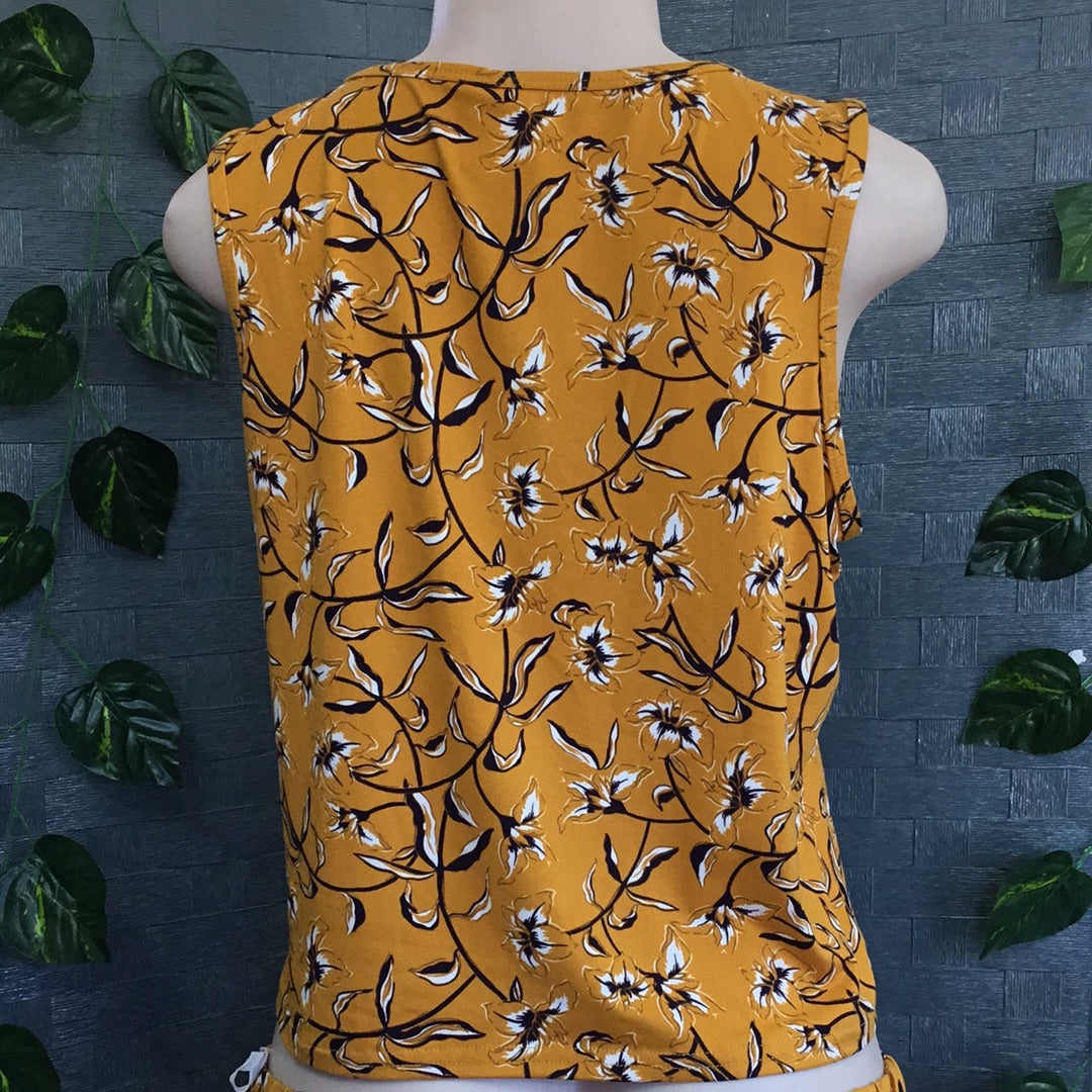 Secret Possessions Mustard Top with black and white flower pattern - Size Large